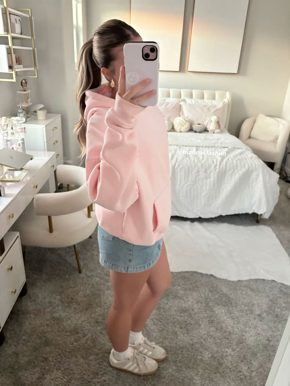 “Lucky bush” protective phone case